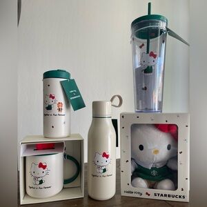 Hello Kitty x Starbucks Collaboration 5 Piece Holiday
Set Limited Edition